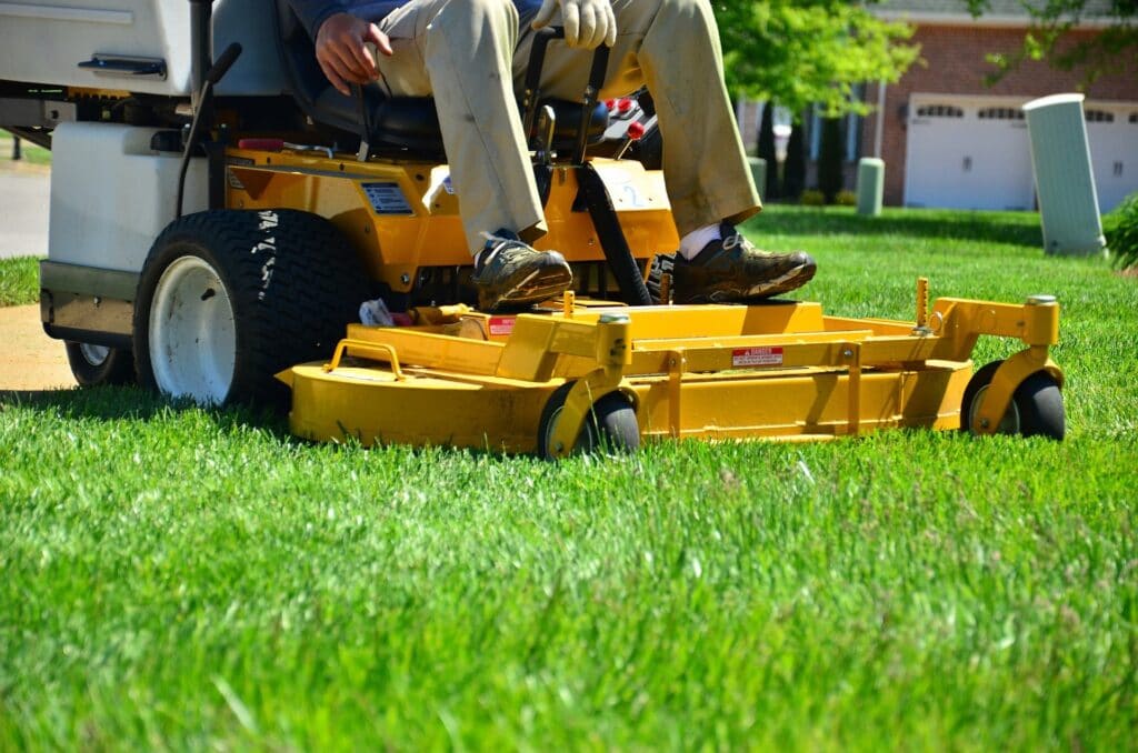Lawn_care_Yarmouth